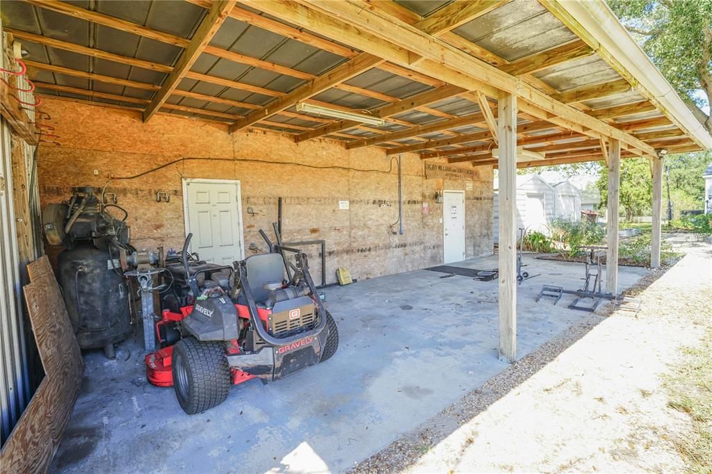 For Sale: $979,900 (4 beds, 2 baths, 2052 Square Feet)