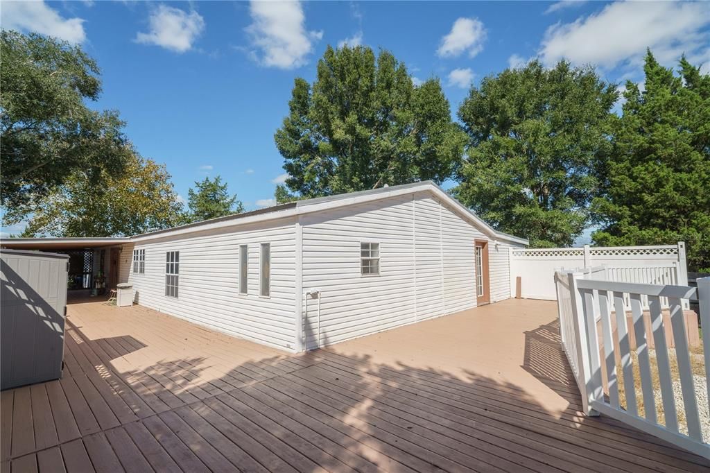 For Sale: $979,900 (4 beds, 2 baths, 2052 Square Feet)