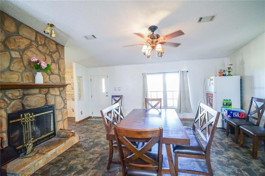 For Sale: $979,900 (4 beds, 2 baths, 2052 Square Feet)