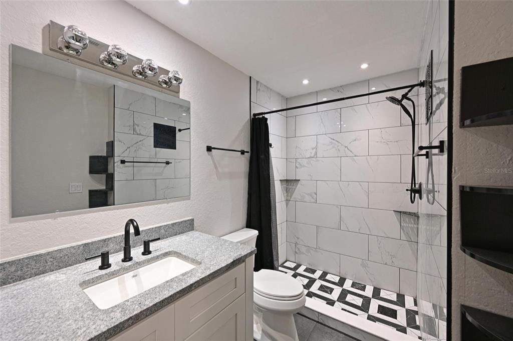 На продажу: $199,900 (1 спален, 1 ванн, 732 Квадратных фут)