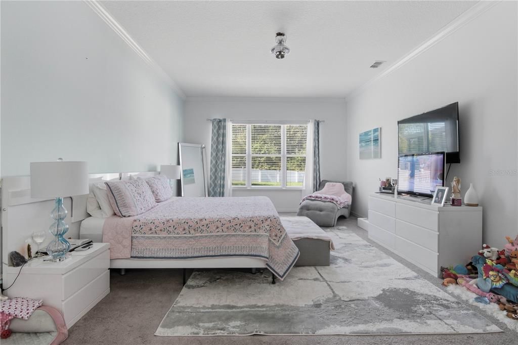 En Venta: $432,500 (3 camas, 2 baños, 2061 Pies cuadrados)