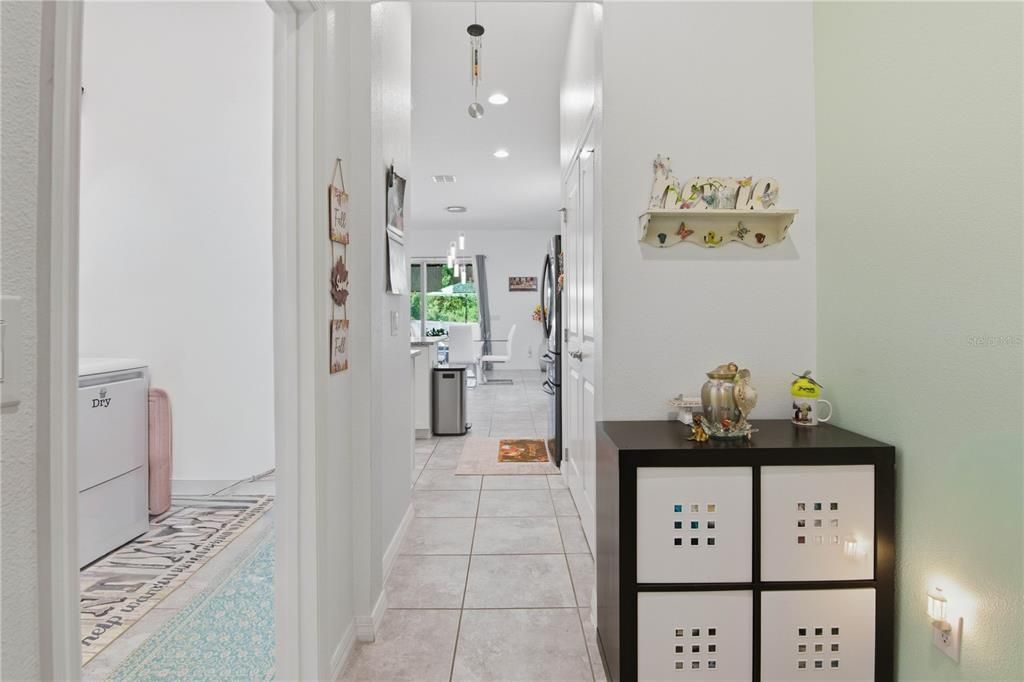 En Venta: $432,500 (3 camas, 2 baños, 2061 Pies cuadrados)