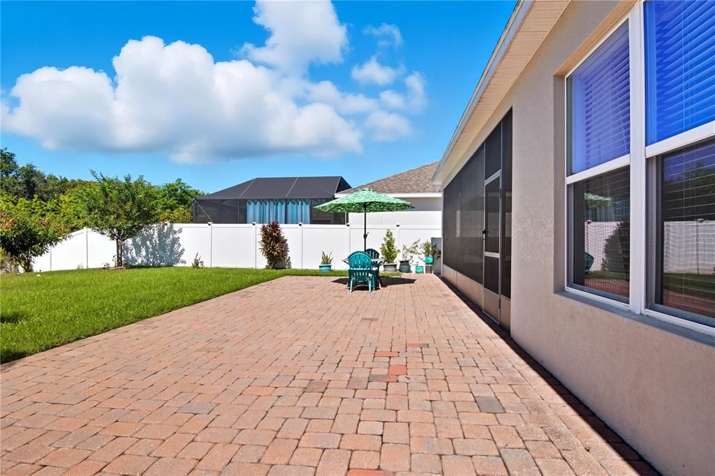 En Venta: $432,500 (3 camas, 2 baños, 2061 Pies cuadrados)