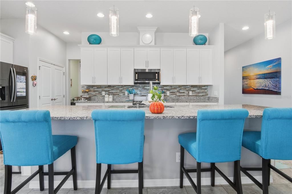 En Venta: $432,500 (3 camas, 2 baños, 2061 Pies cuadrados)