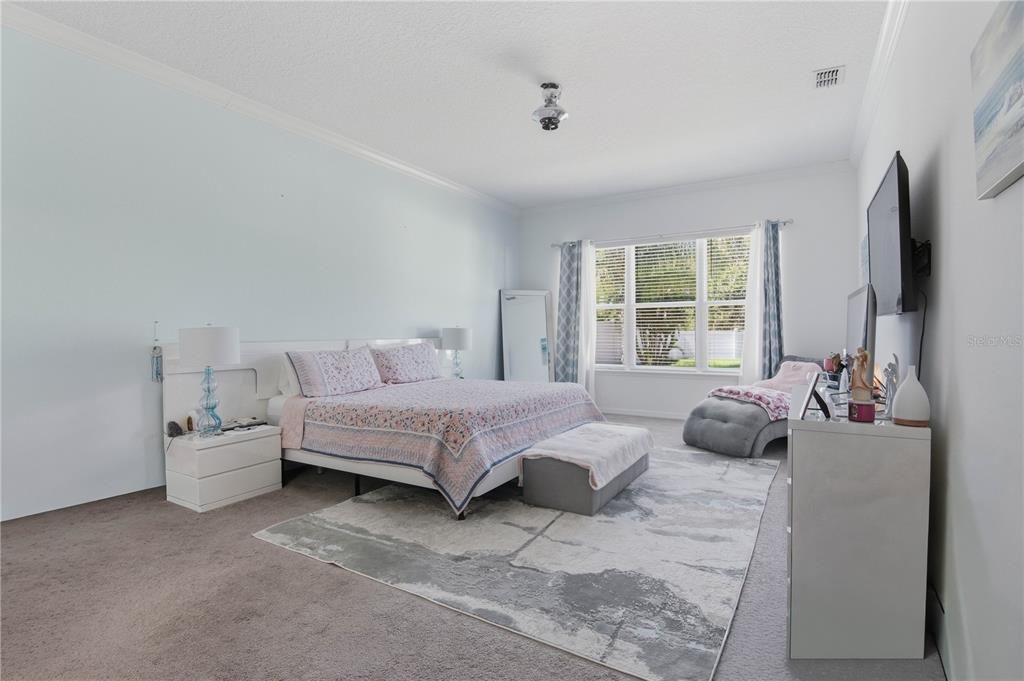 En Venta: $432,500 (3 camas, 2 baños, 2061 Pies cuadrados)