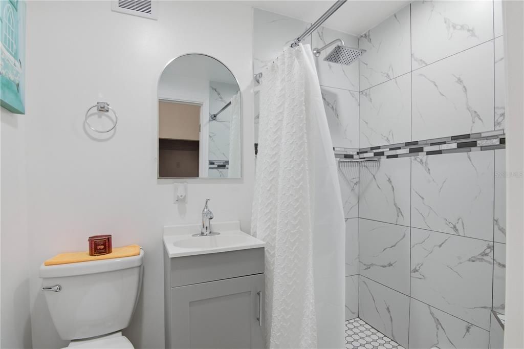 En Venta: $432,500 (3 camas, 2 baños, 2061 Pies cuadrados)