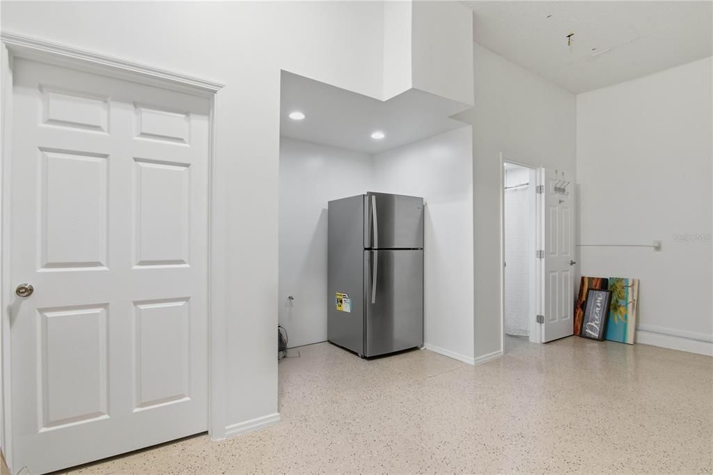 En Venta: $432,500 (3 camas, 2 baños, 2061 Pies cuadrados)