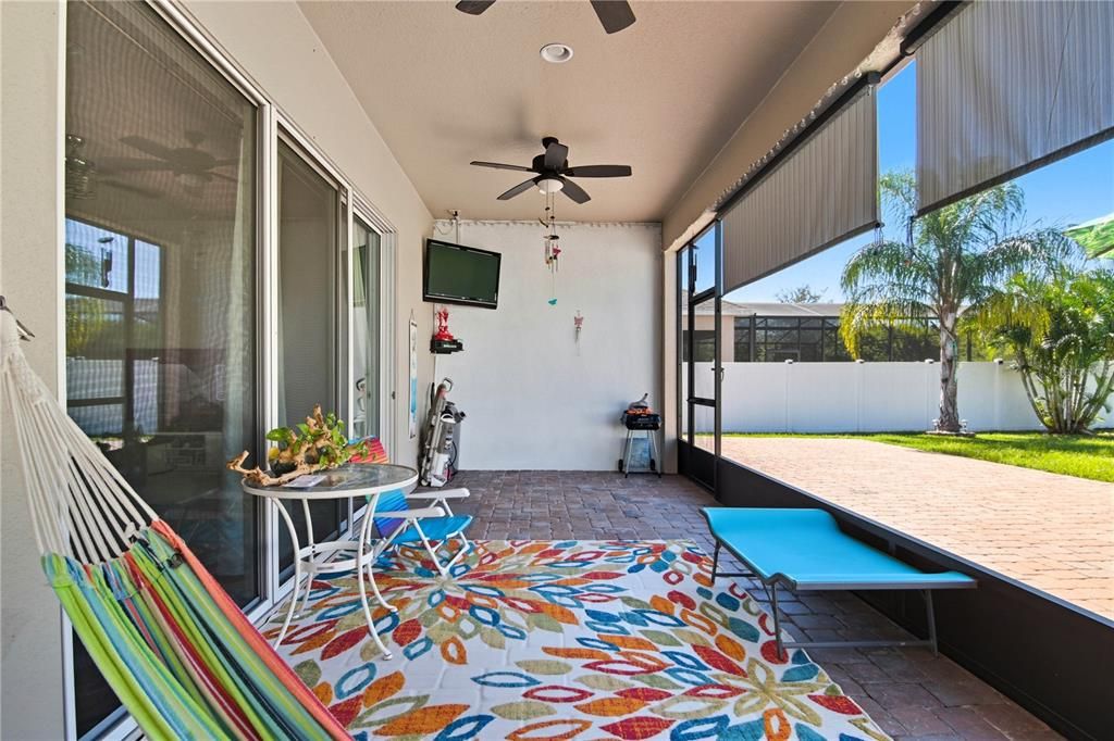 En Venta: $432,500 (3 camas, 2 baños, 2061 Pies cuadrados)