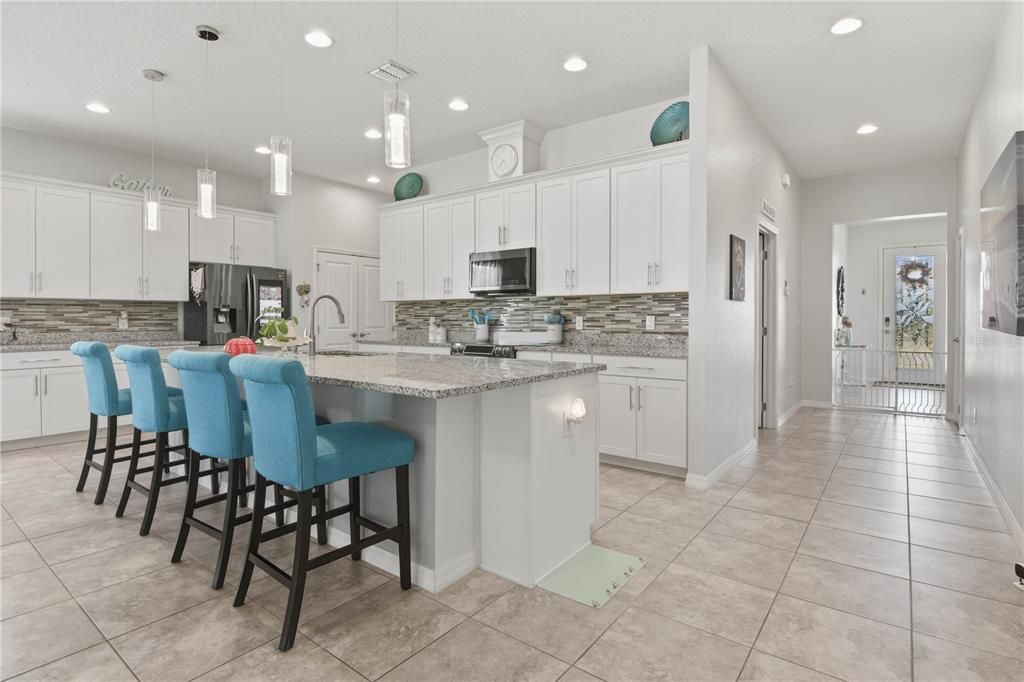 En Venta: $432,500 (3 camas, 2 baños, 2061 Pies cuadrados)