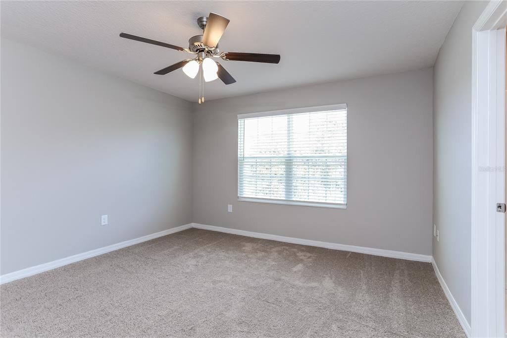 出租: $1,815 (4 贝兹, 2 浴室, 1852 平方英尺)