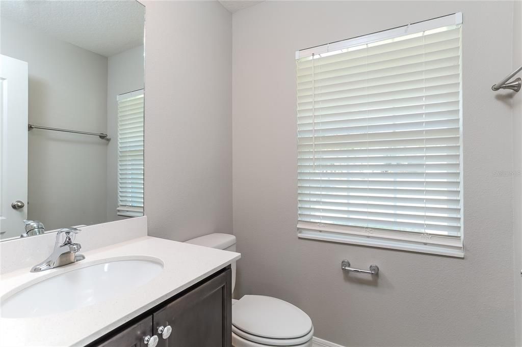 出租: $1,815 (4 贝兹, 2 浴室, 1852 平方英尺)