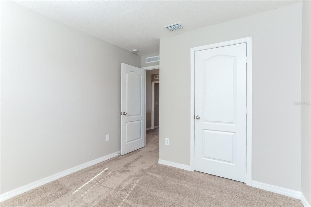 出租: $1,815 (4 贝兹, 2 浴室, 1852 平方英尺)