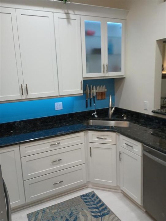 Под контрактом: $509,000 (4 спален, 3 ванн, 2060 Квадратных фут)