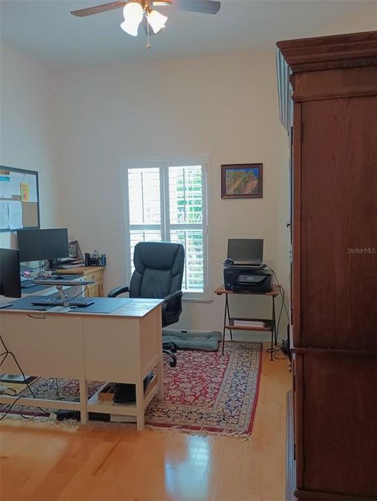 Под контрактом: $509,000 (4 спален, 3 ванн, 2060 Квадратных фут)