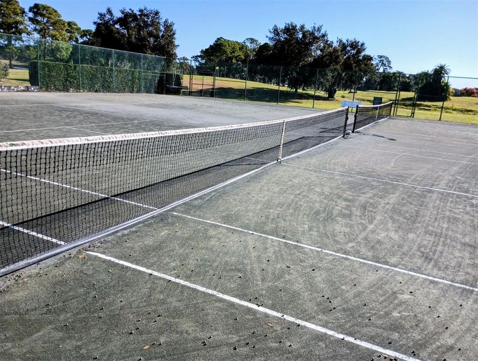 Под контрактом: $509,000 (4 спален, 3 ванн, 2060 Квадратных фут)