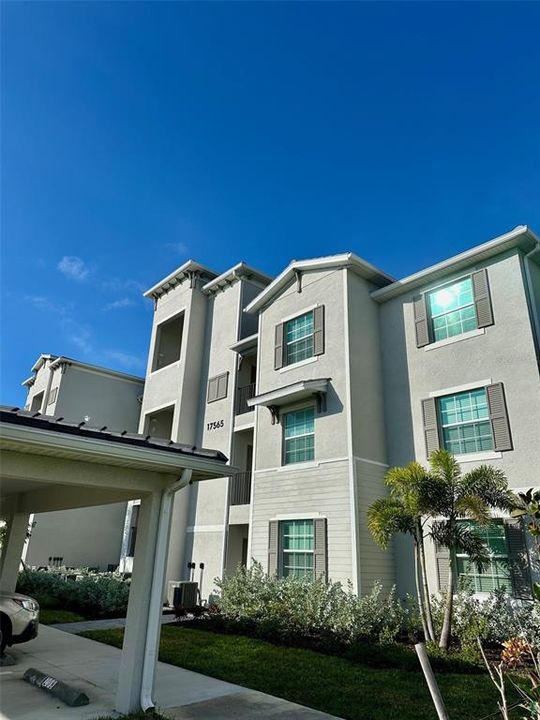 В аренду: $6,000 (2 спален, 2 ванн, 1149 Квадратных фут)