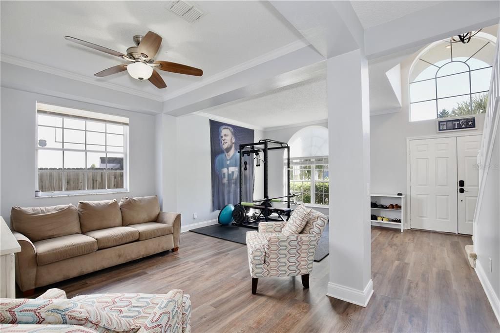 For Sale: $565,000 (4 beds, 2 baths, 2390 Square Feet)