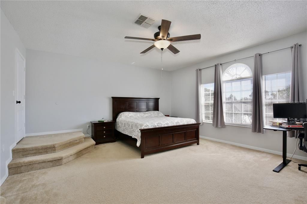 For Sale: $565,000 (4 beds, 2 baths, 2390 Square Feet)