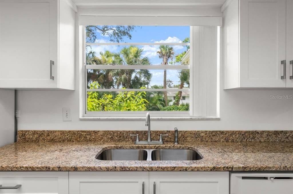 For Sale: $450,000 (3 beds, 2 baths, 1867 Square Feet)