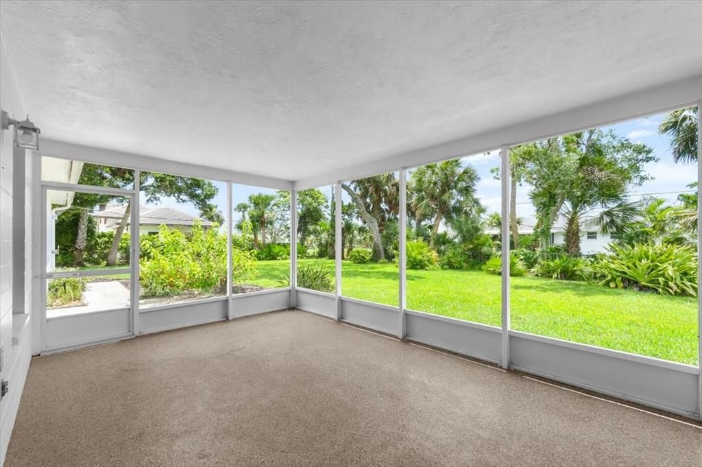 For Sale: $450,000 (3 beds, 2 baths, 1867 Square Feet)