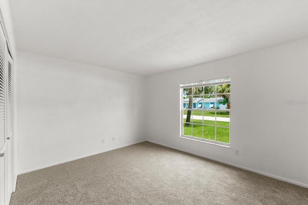 For Sale: $450,000 (3 beds, 2 baths, 1867 Square Feet)