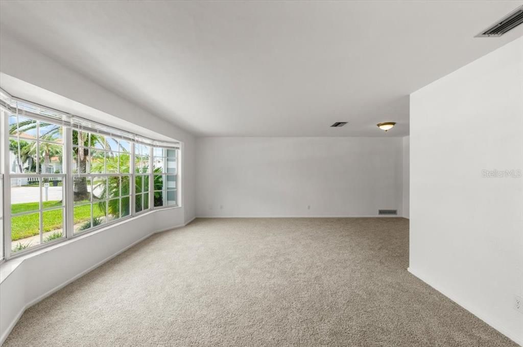 For Sale: $450,000 (3 beds, 2 baths, 1867 Square Feet)