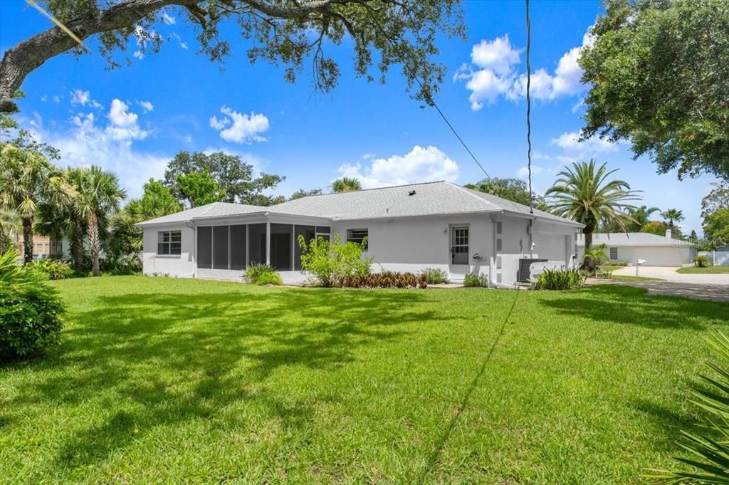 For Sale: $450,000 (3 beds, 2 baths, 1867 Square Feet)