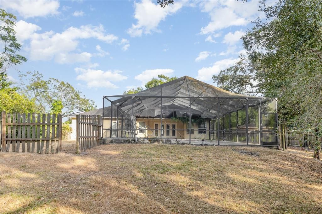 For Sale: $559,900 (4 beds, 3 baths, 2611 Square Feet)