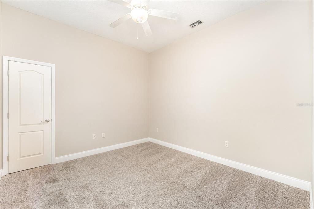 For Sale: $559,900 (4 beds, 3 baths, 2611 Square Feet)