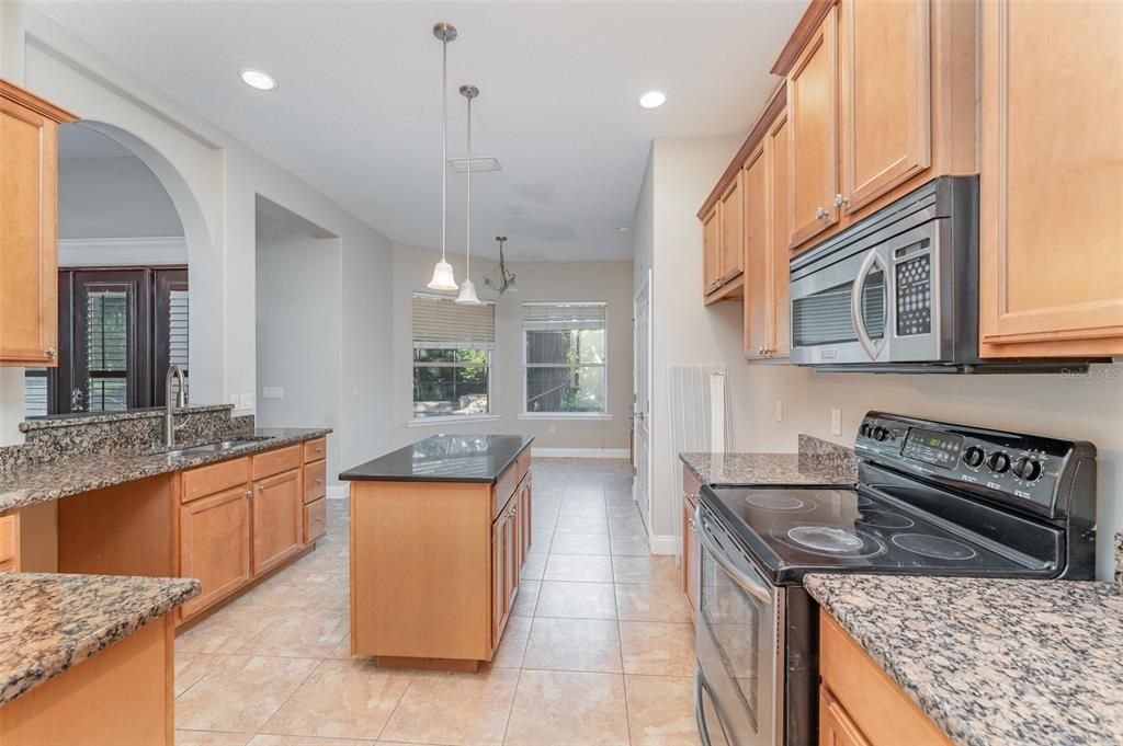 For Sale: $559,900 (4 beds, 3 baths, 2611 Square Feet)