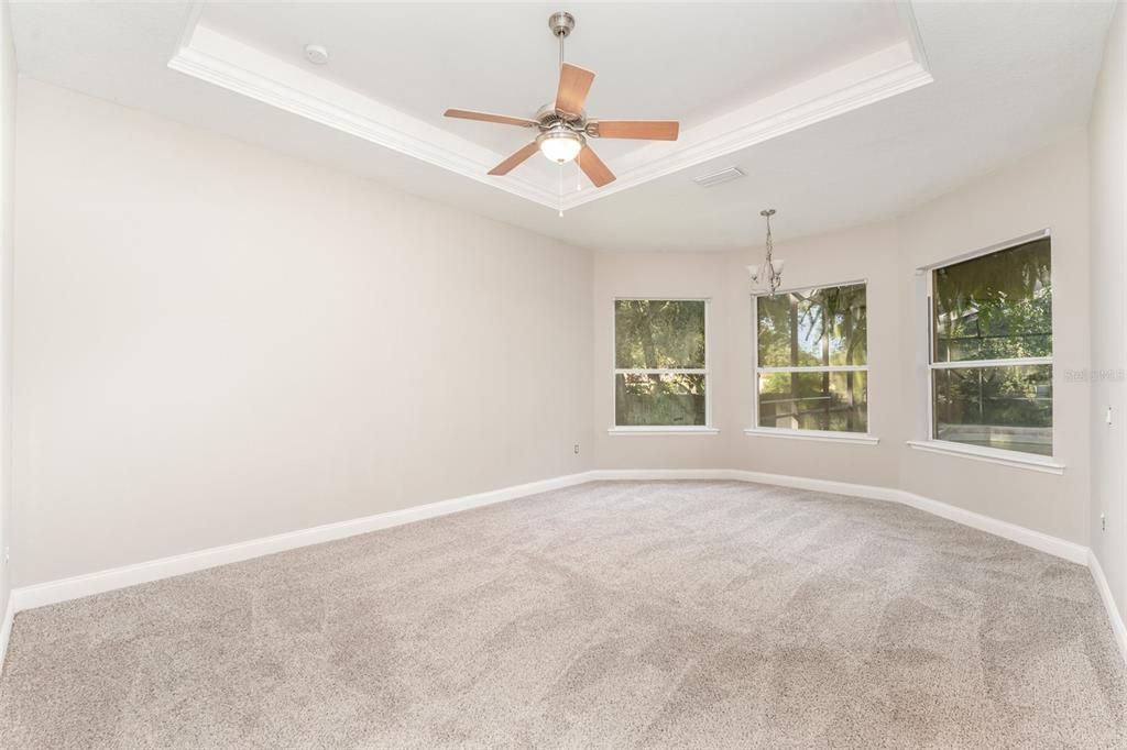 For Sale: $559,900 (4 beds, 3 baths, 2611 Square Feet)