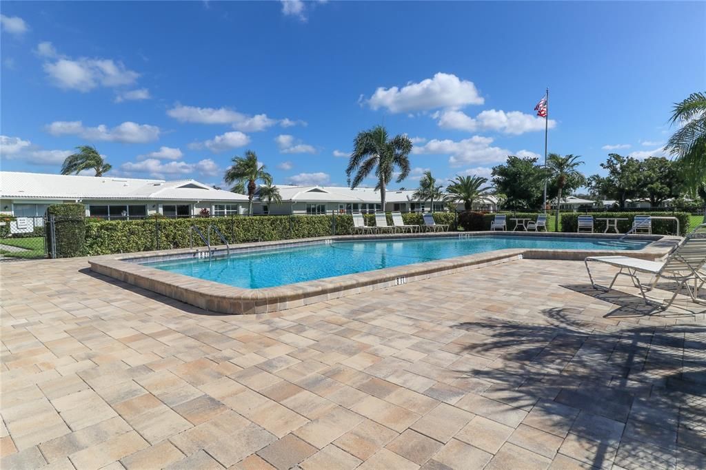 For Sale: $345,000 (2 beds, 2 baths, 1913 Square Feet)