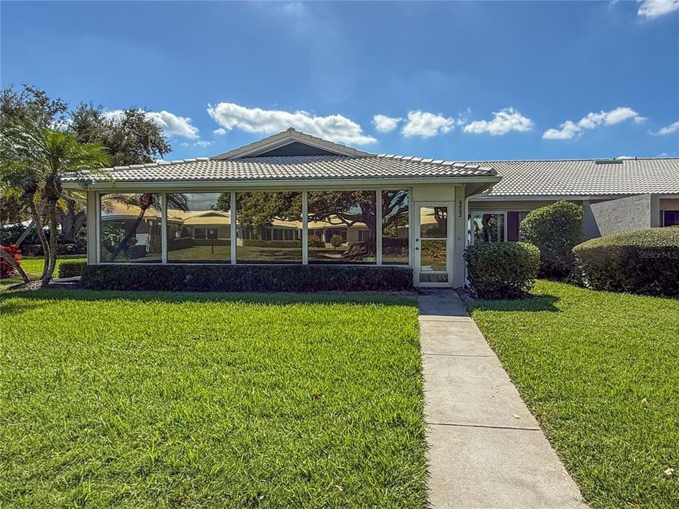 For Sale: $345,000 (2 beds, 2 baths, 1913 Square Feet)