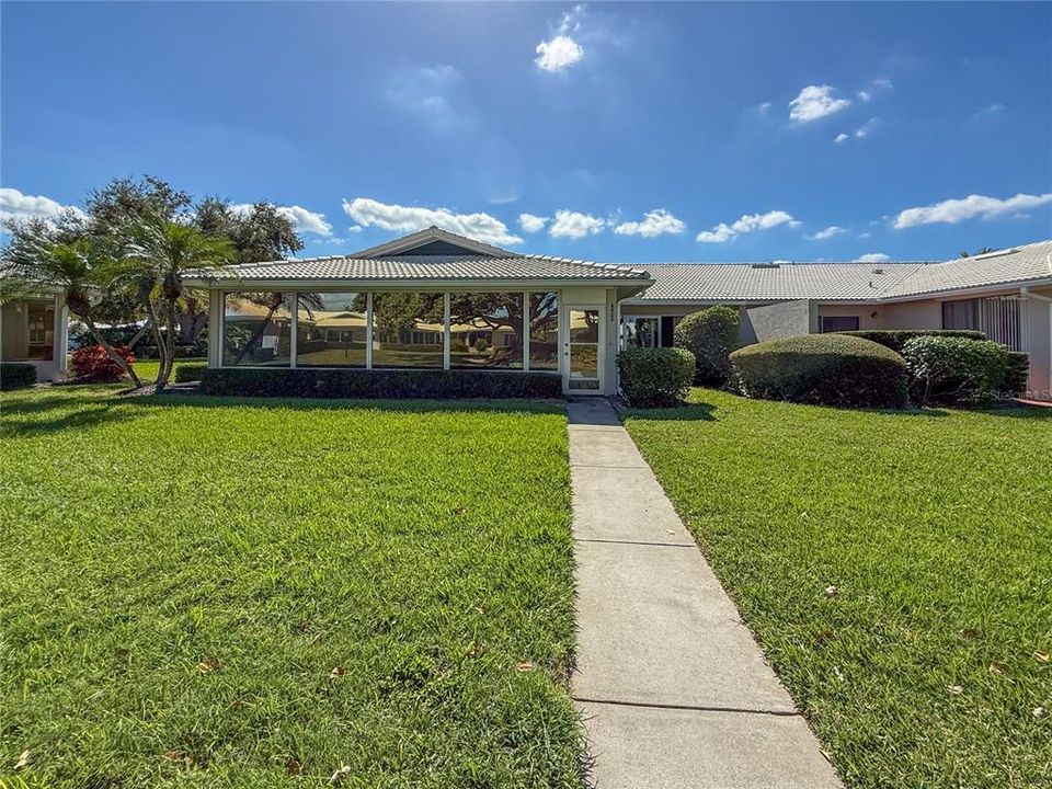 For Sale: $345,000 (2 beds, 2 baths, 1913 Square Feet)