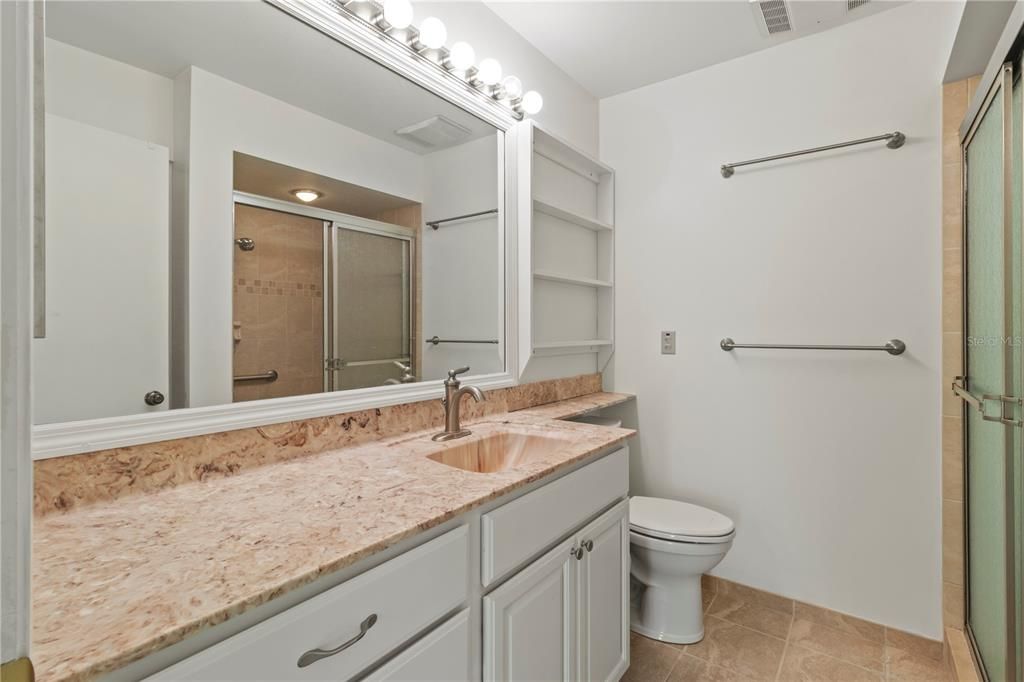 For Sale: $345,000 (2 beds, 2 baths, 1913 Square Feet)