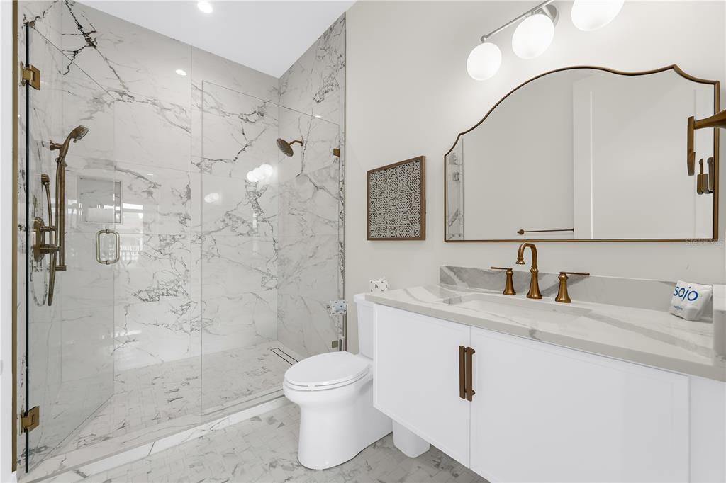 待售: $9,495,000 (9 贝兹, 9 浴室, 5493 平方英尺)