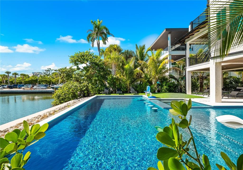 待售: $9,495,000 (9 贝兹, 9 浴室, 5493 平方英尺)