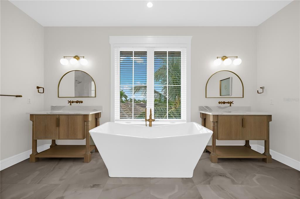 待售: $9,495,000 (9 贝兹, 9 浴室, 5493 平方英尺)