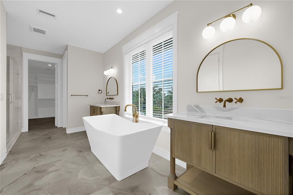 待售: $9,495,000 (9 贝兹, 9 浴室, 5493 平方英尺)