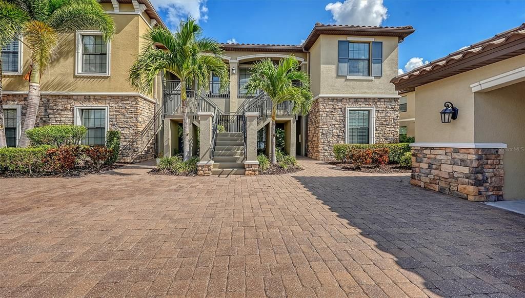 For Rent: $6,500 (2 beds, 2 baths, 1616 Square Feet)