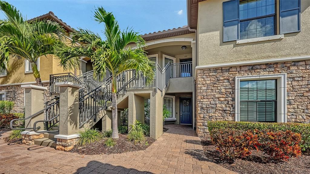 For Rent: $6,500 (2 beds, 2 baths, 1616 Square Feet)