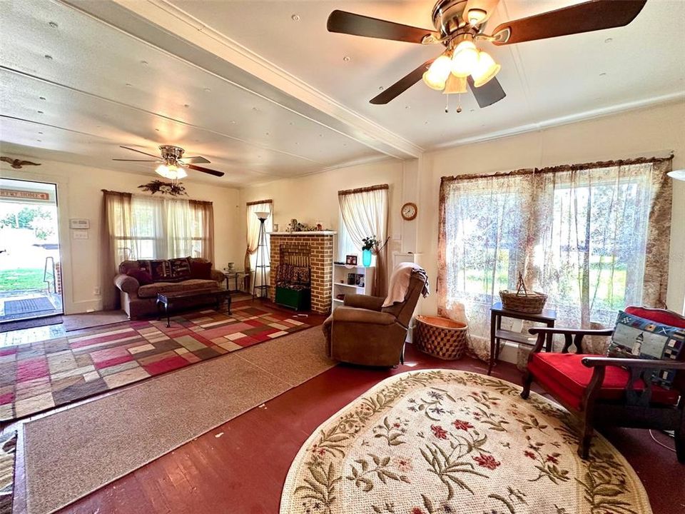 En Venta: $224,900 (3 camas, 1 baños, 1368 Pies cuadrados)