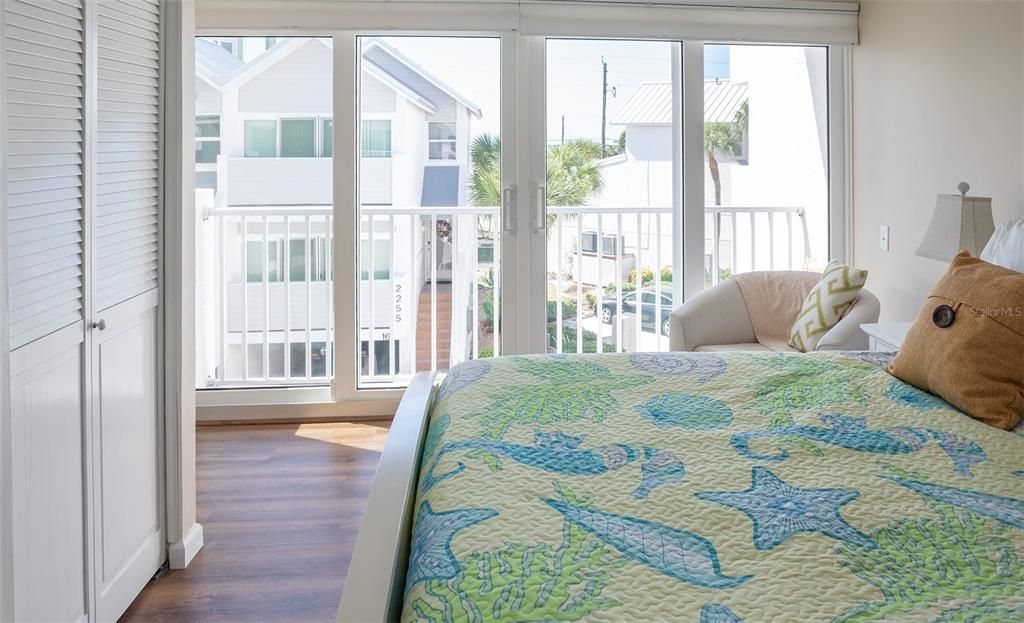 For Sale: $698,000 (3 beds, 3 baths, 1803 Square Feet)