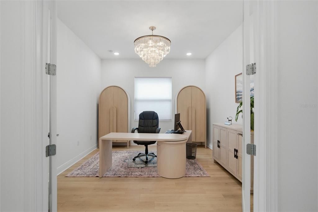 For Sale: $1,145,000 (4 beds, 4 baths, 3330 Square Feet)