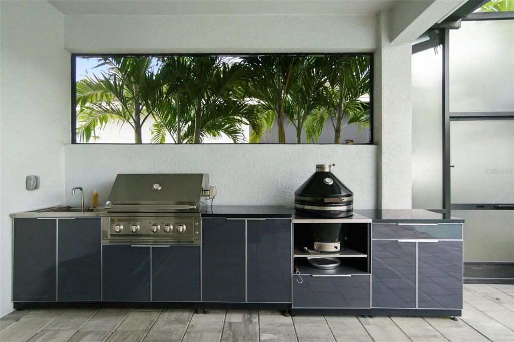 For Sale: $1,145,000 (4 beds, 4 baths, 3330 Square Feet)