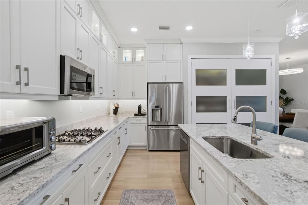 For Sale: $1,145,000 (4 beds, 4 baths, 3330 Square Feet)