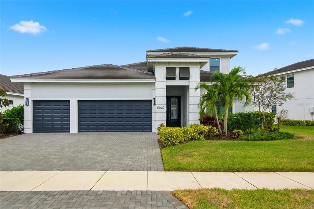 For Sale: $1,145,000 (4 beds, 4 baths, 3330 Square Feet)