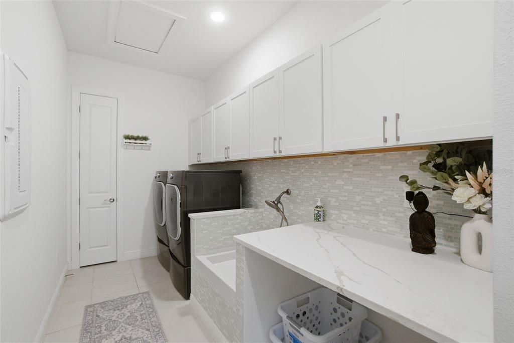 For Sale: $1,145,000 (4 beds, 4 baths, 3330 Square Feet)