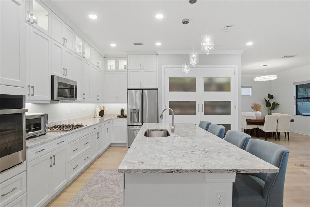 For Sale: $1,145,000 (4 beds, 4 baths, 3330 Square Feet)