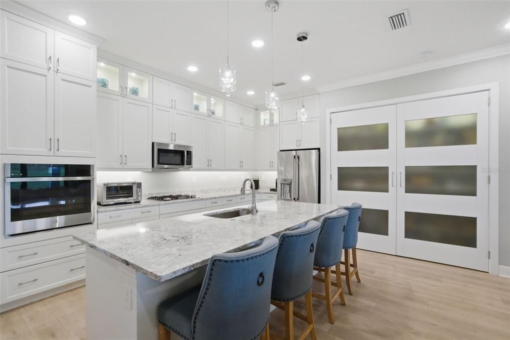 For Sale: $1,145,000 (4 beds, 4 baths, 3330 Square Feet)